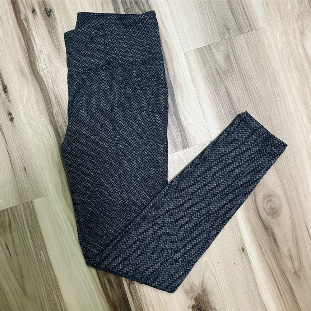 Athleta Gray/Black Skinny Slacks Size Medium - Picture 5 of 8